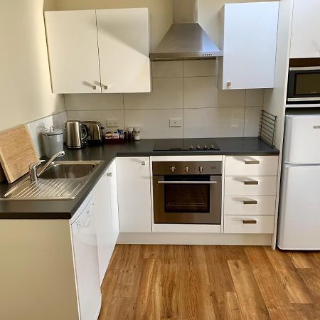 Amberley Serviced Apartments ภายนอก รูปภาพ