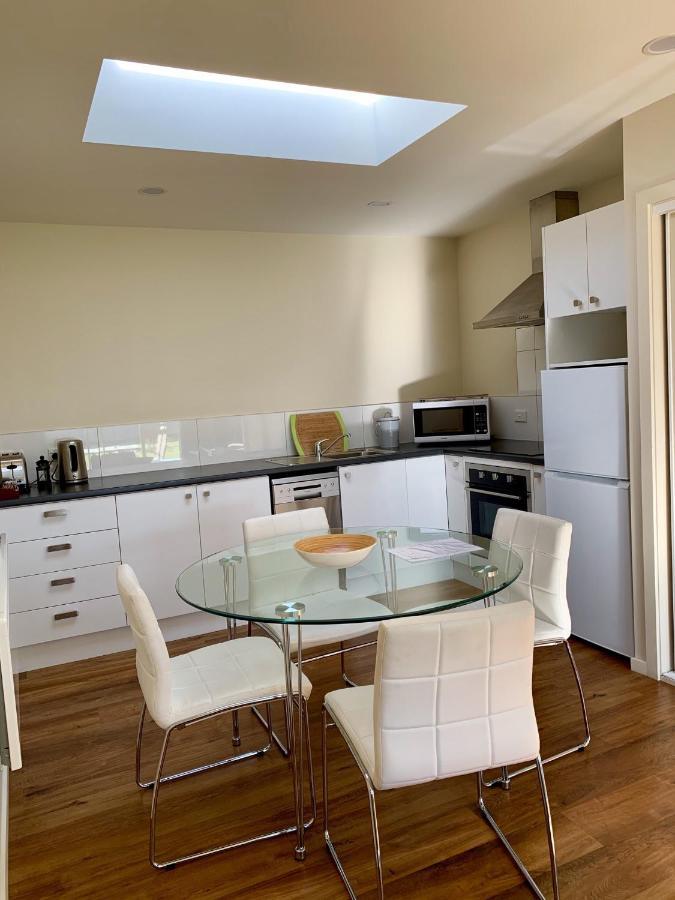 Amberley Serviced Apartments ภายนอก รูปภาพ